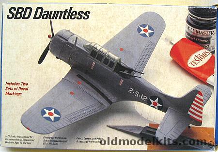 Testors 1/72 Douglas SBD Dauntless, 693 plastic model kit
